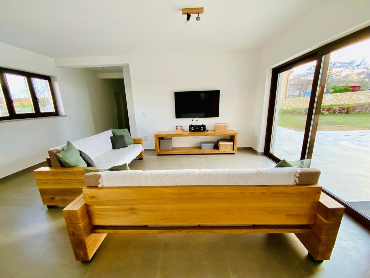 Villa Fluggi Near Labin Santalezi Zewnętrze zdjęcie