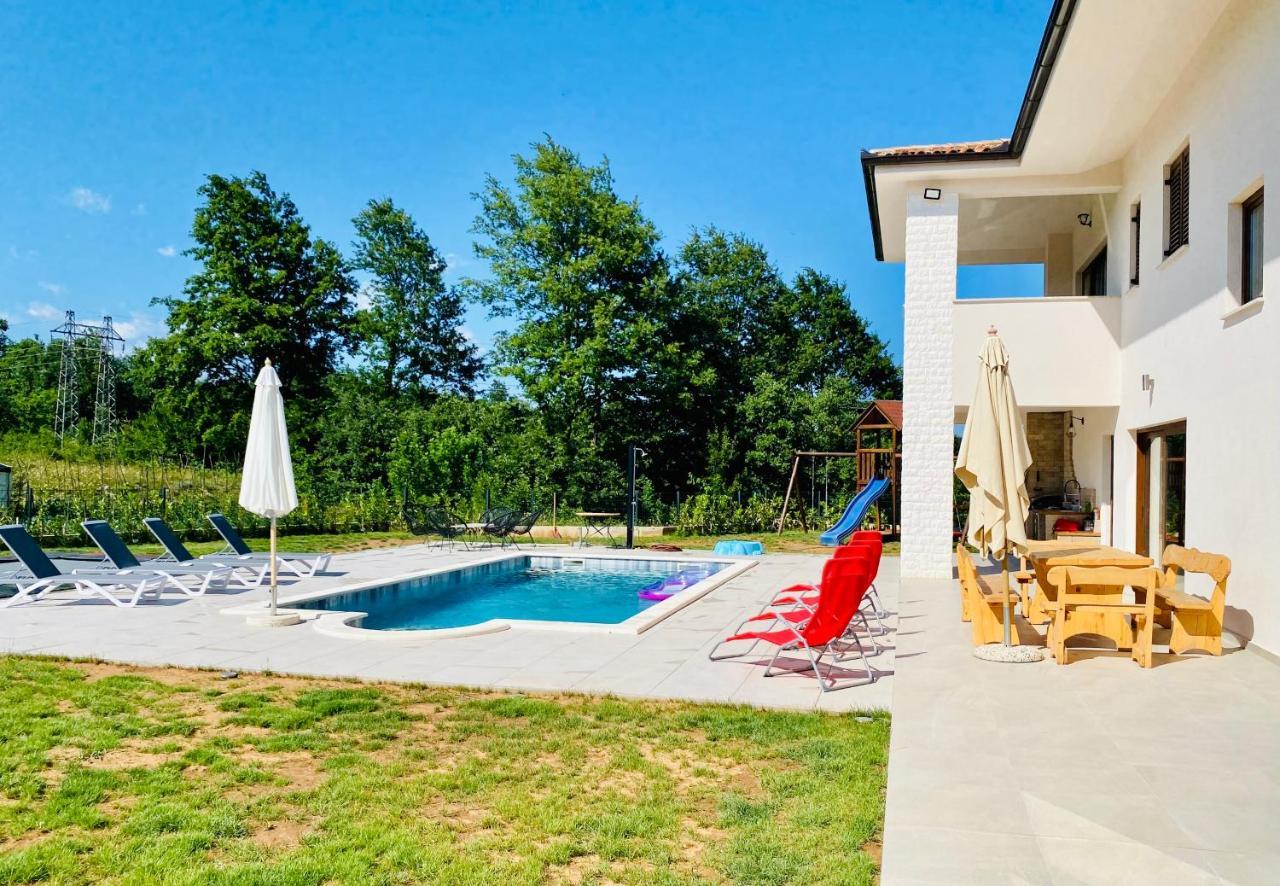 Villa Fluggi Near Labin Santalezi Zewnętrze zdjęcie