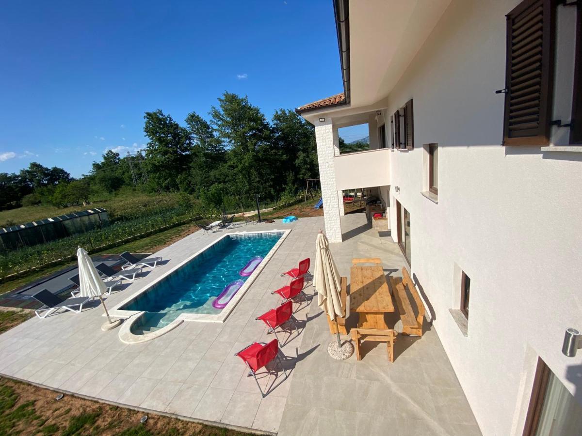 Villa Fluggi Near Labin Santalezi Zewnętrze zdjęcie